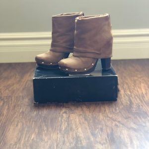 ⚠️Limited Time⚠️Colin Stuart Fold Over Wedges